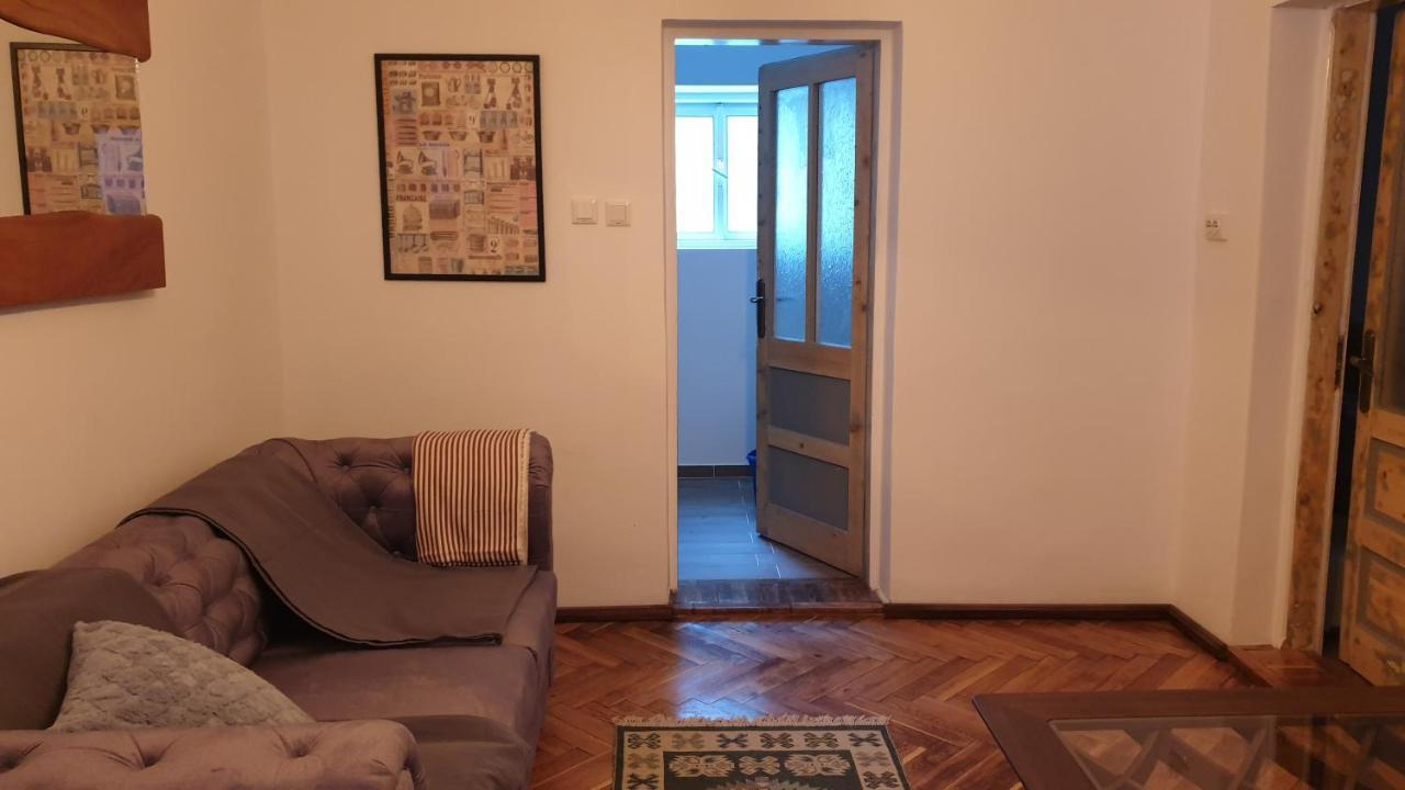 Casa Arion Lägenhet Băile Herculane Exteriör bild