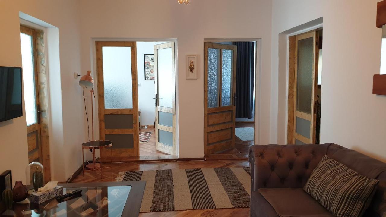 Casa Arion Lägenhet Băile Herculane Exteriör bild